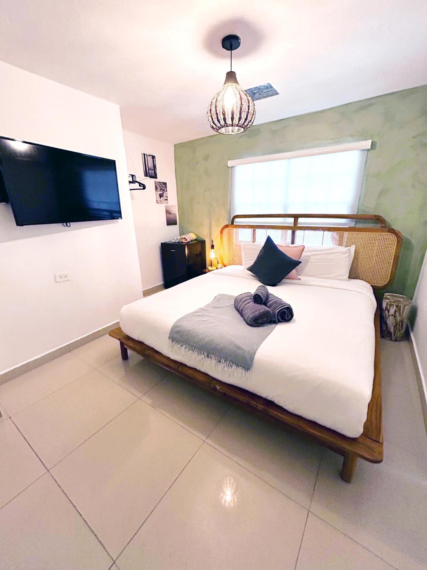 The Pelican Poshtel San Juan Phòng bức ảnh